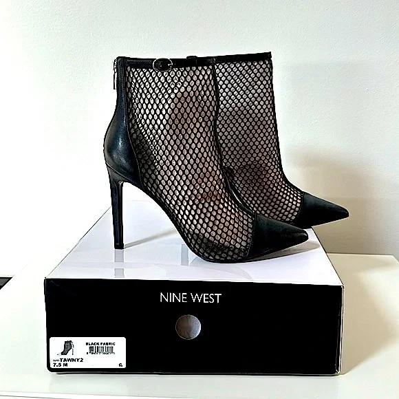 NWB!! Nine West Meshed Pointed Toe Heels! - Picture 6 of 6